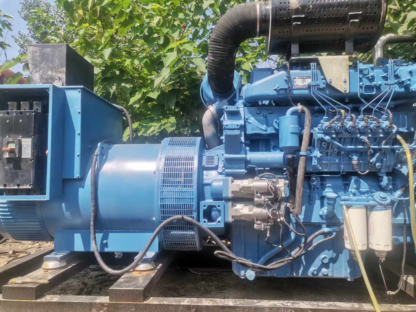 秀屿详细说明降低 800kW 柴油发电机输出电流波动的方法